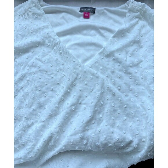 Vince Camuto Women's Blouse Plus Size Clip Dot V-Neck Top Soft Off White size 2X - Picture 6 of 7